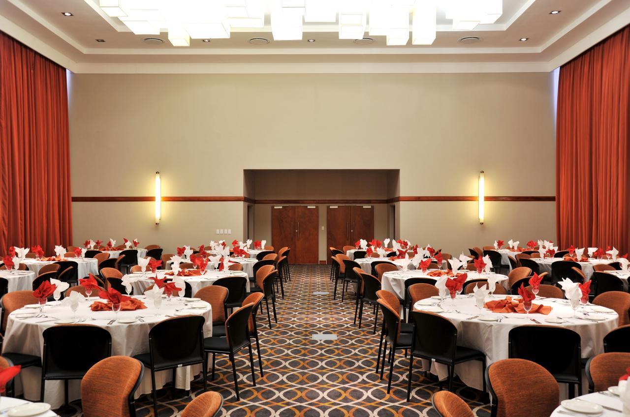 Cresta Mahalapye Hotel Экстерьер фото